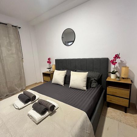Magdalena Apartament Torrevieja Buitenkant foto