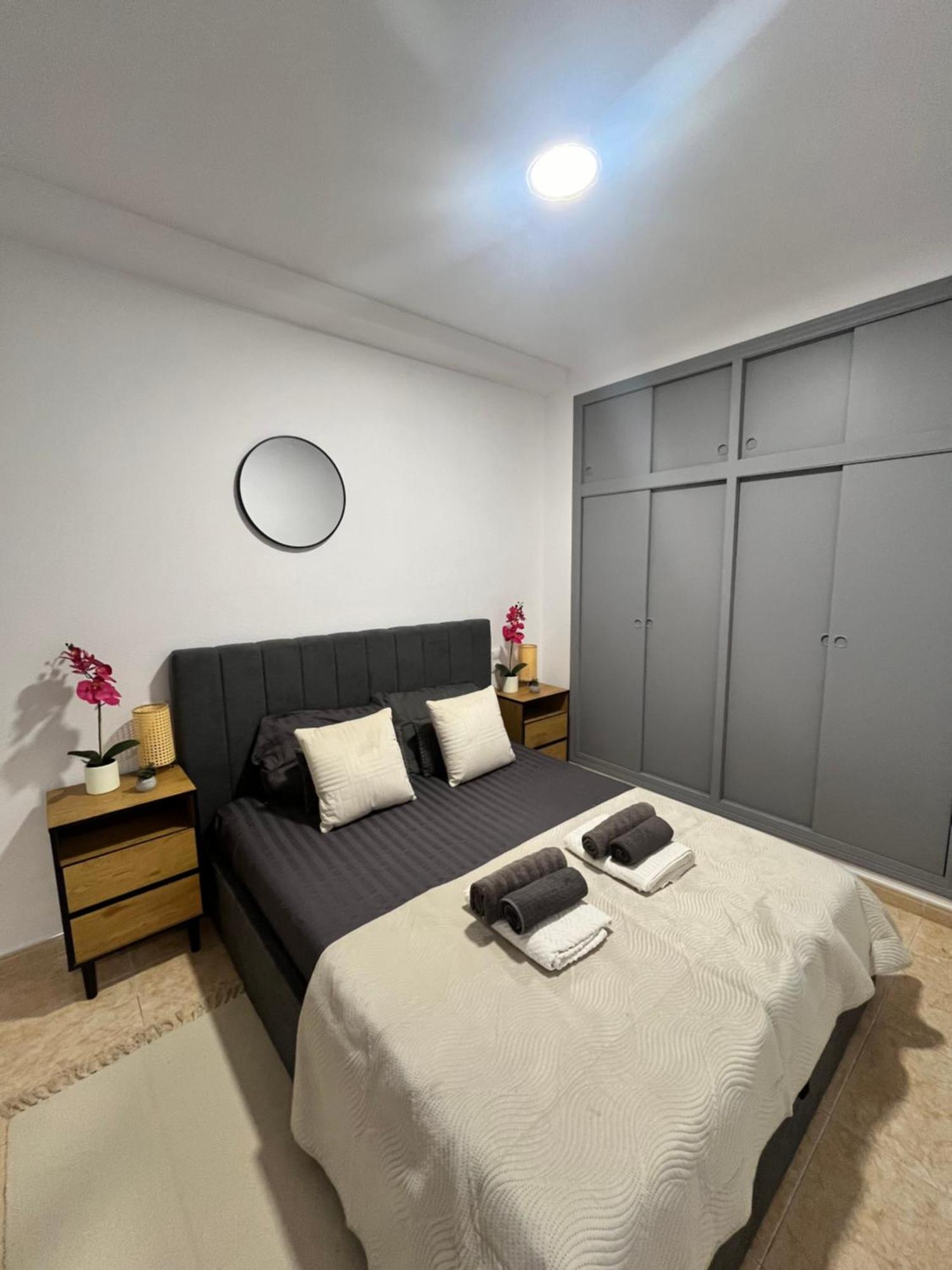 Magdalena Apartament Torrevieja Buitenkant foto