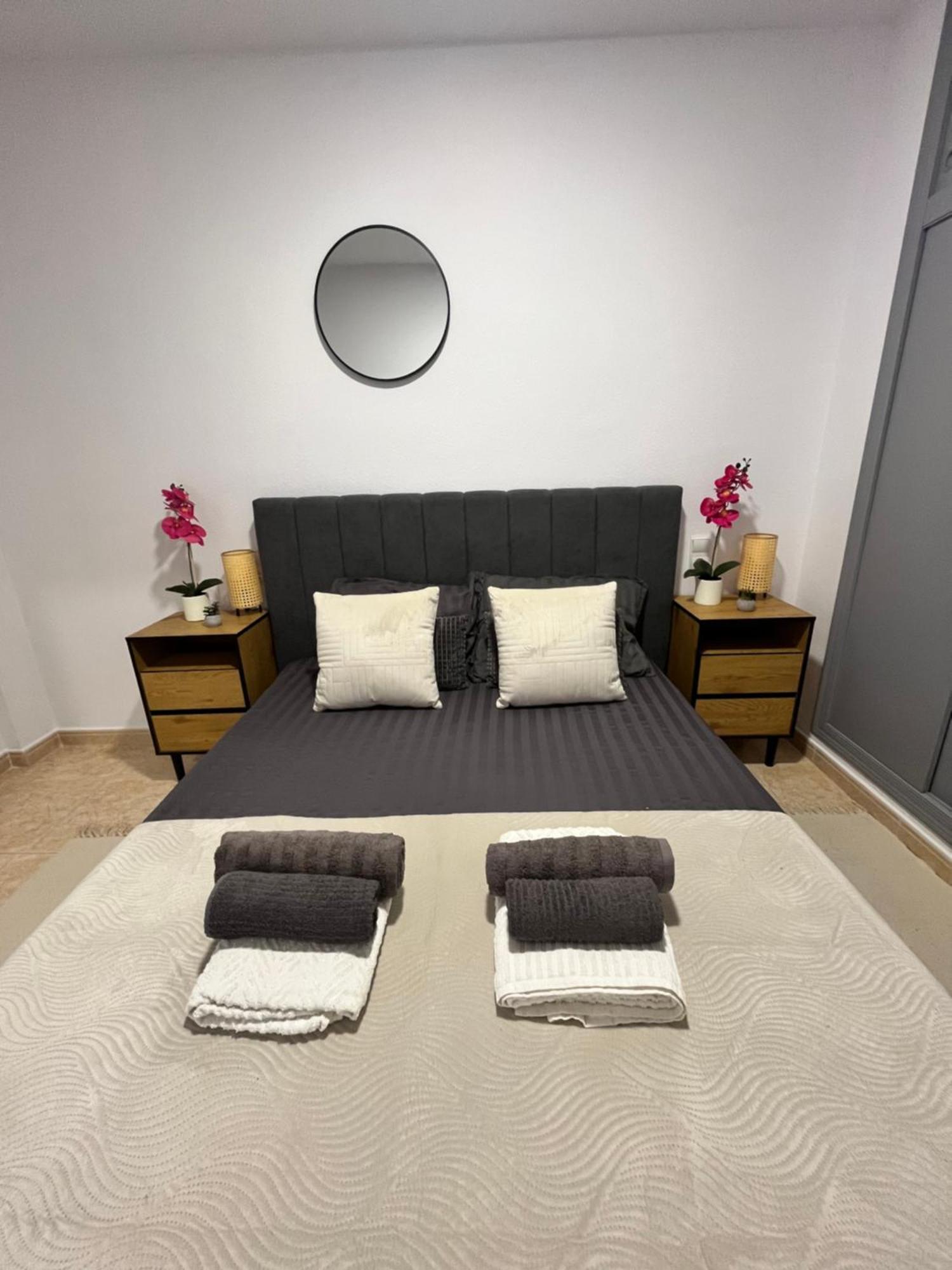 Magdalena Apartament Torrevieja Buitenkant foto