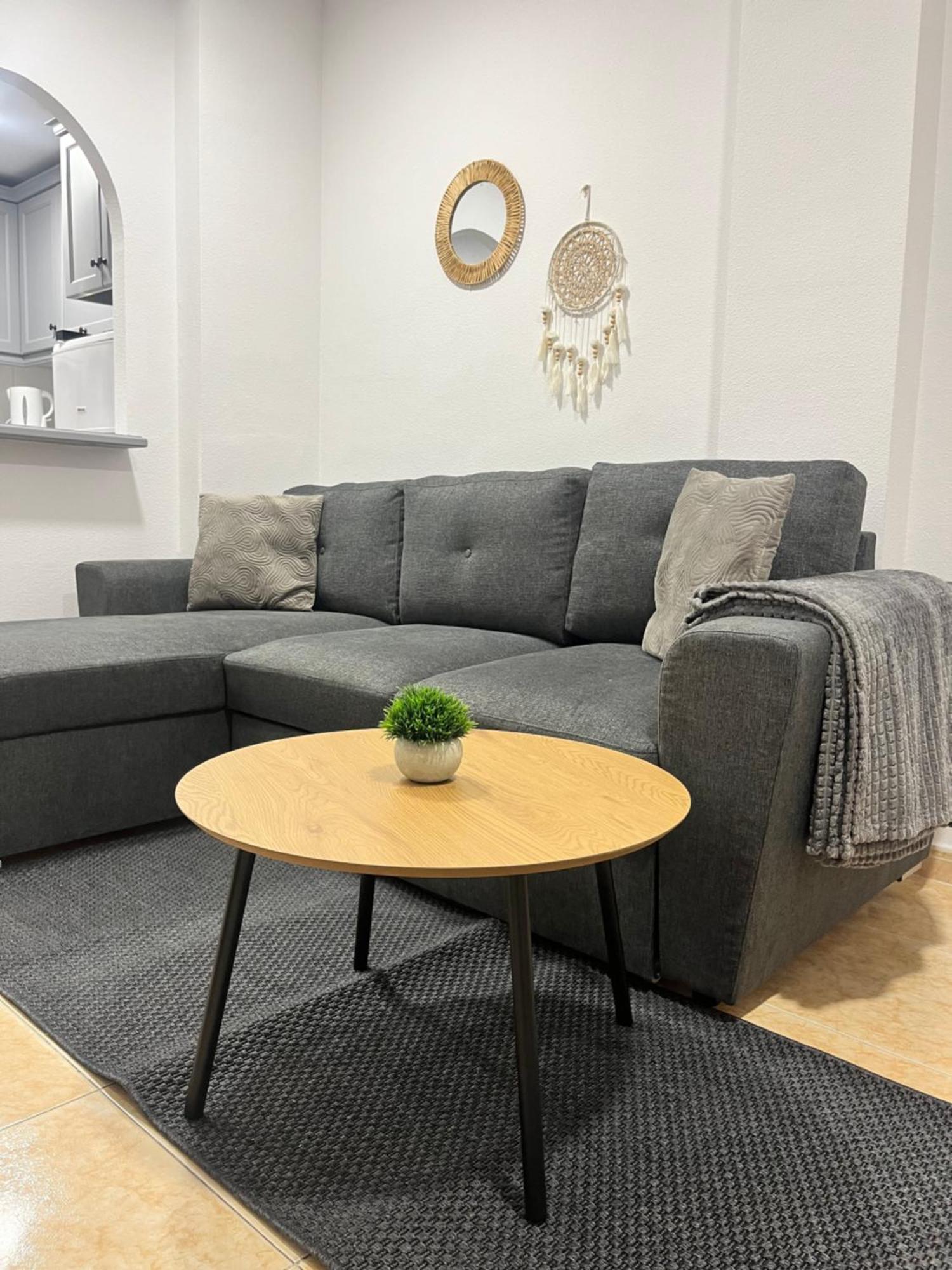 Magdalena Apartament Torrevieja Buitenkant foto